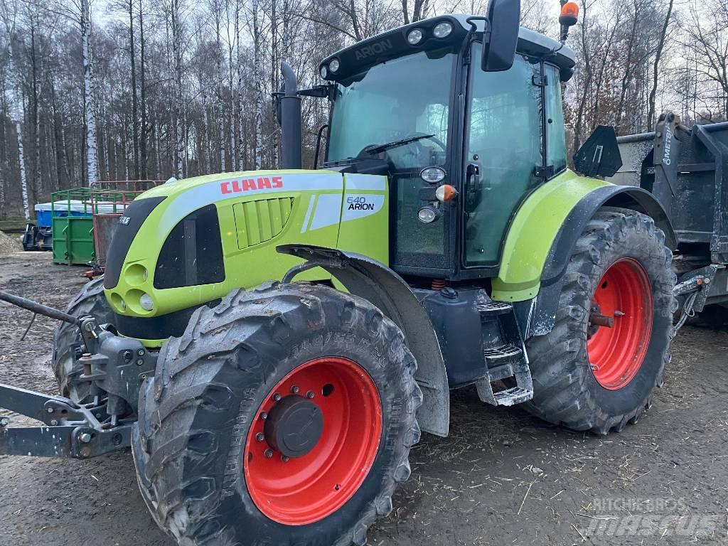 CLAAS Arion 640 Tractoren
