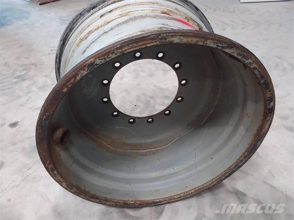 Valmet 921 20x34 Banden, wielen en velgen