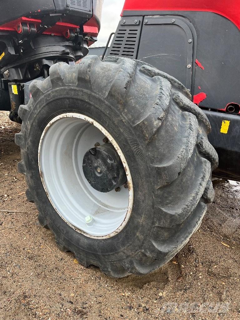 Komatsu 911 Harvesters