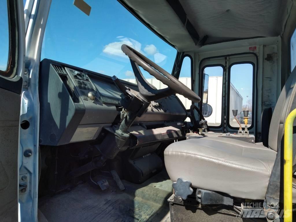 Freightliner FL80 Vuilniswagens