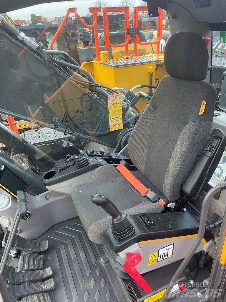 Volvo EC250EL Rupsgraafmachines