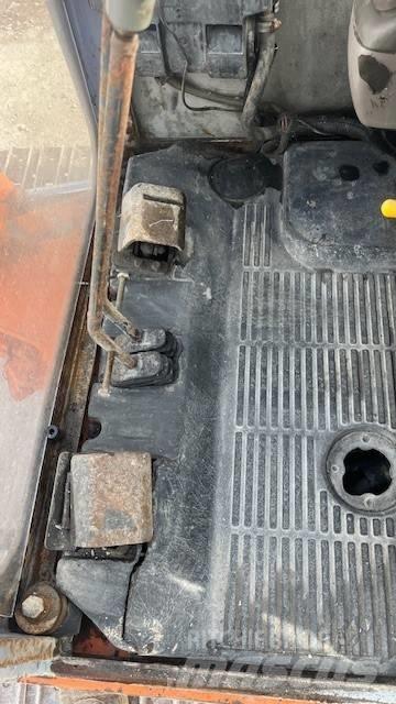 Hitachi EX 30 Minigraafmachines < 7t