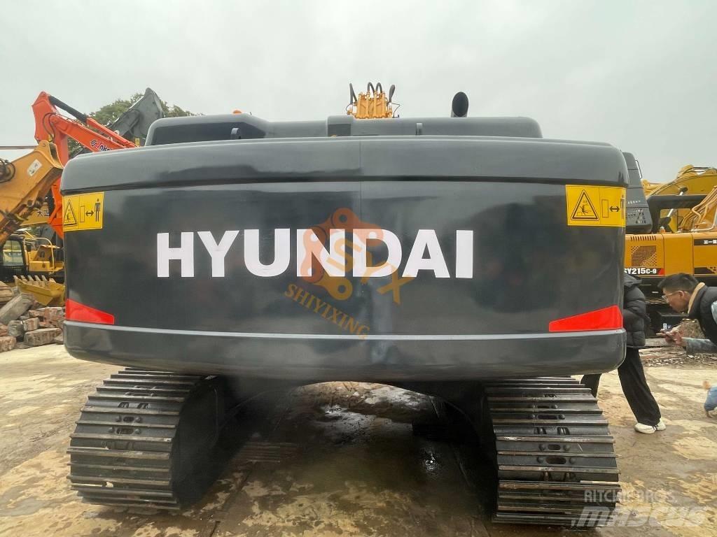 Hyundai R220 Rupsgraafmachines