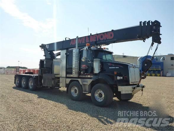 Terex BT70100 Vlakke laadvloer met kraan