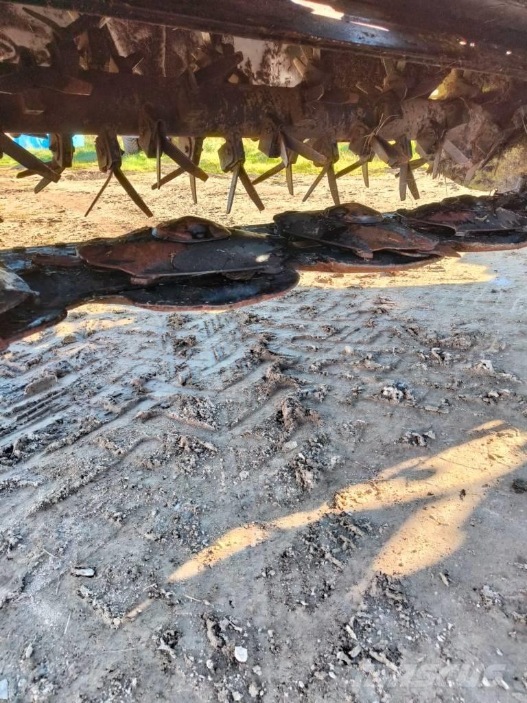 CLAAS DISCO 8200 T Maaikneuzers