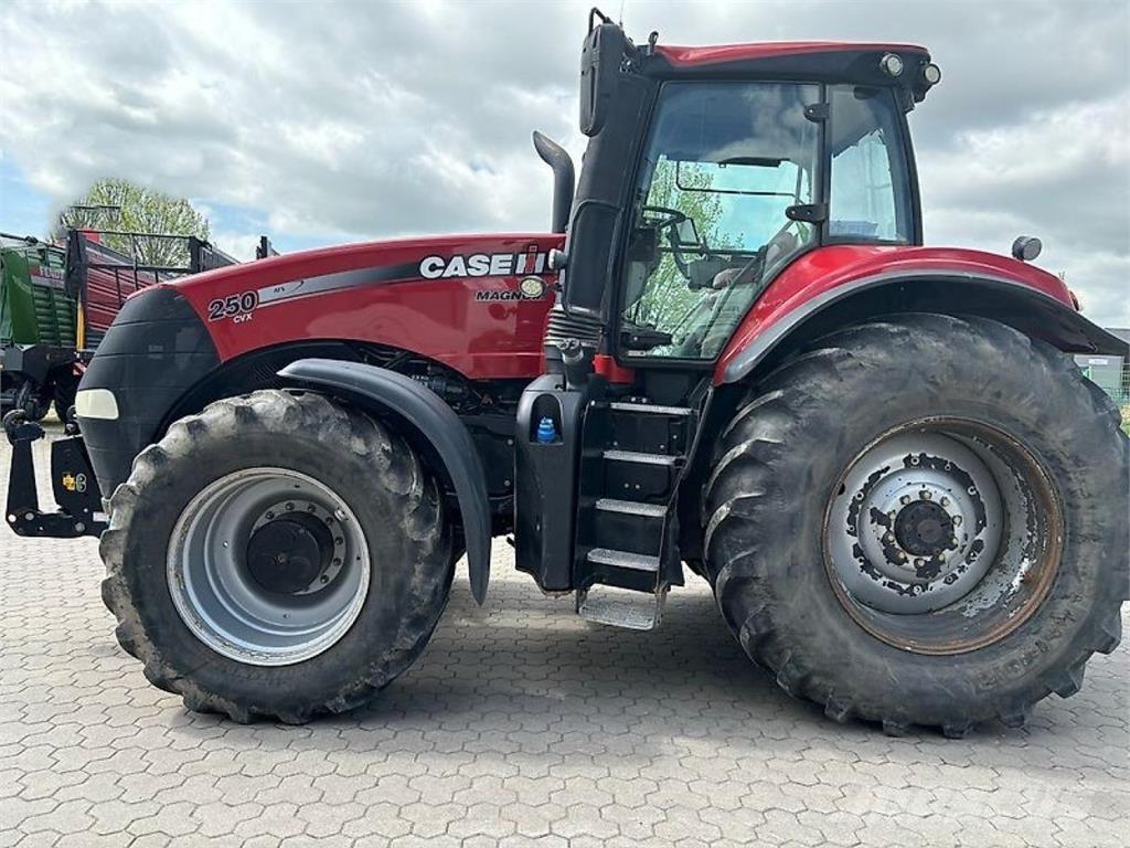Case IH IH CVX 310 Tractoren