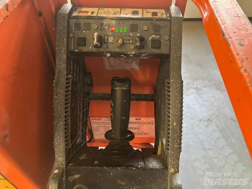 JLG 1230 ES Personenliften en invalideliften