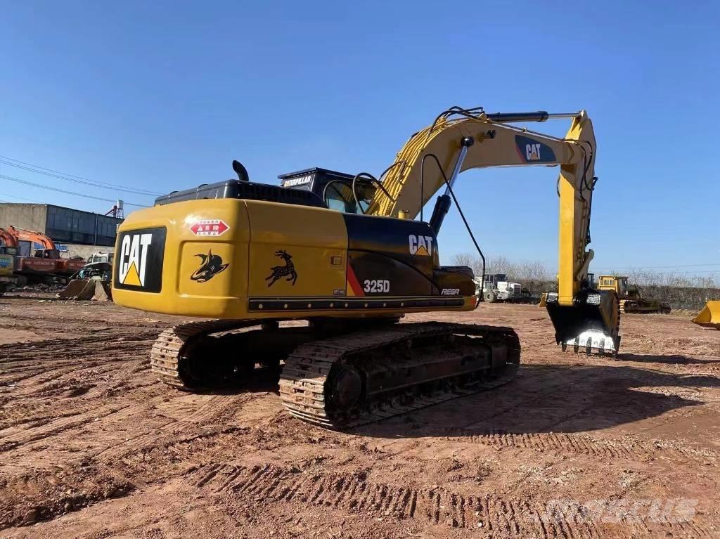 CAT 325D Rupsgraafmachines
