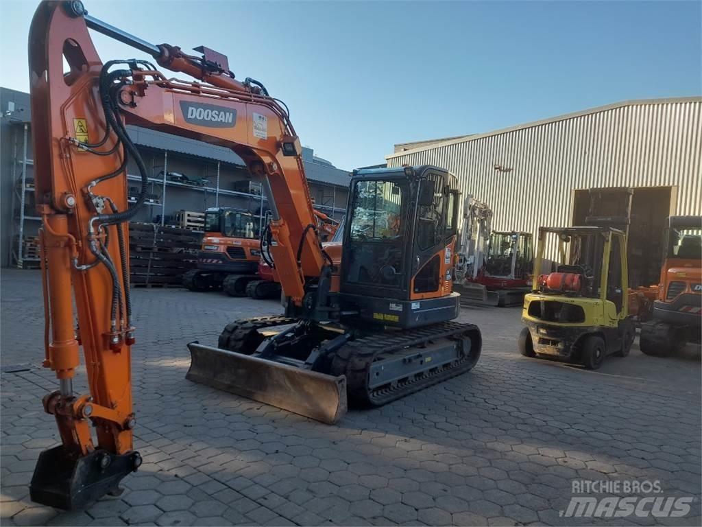 Doosan DX85R-3 Midigraafmachines 7t - 12t