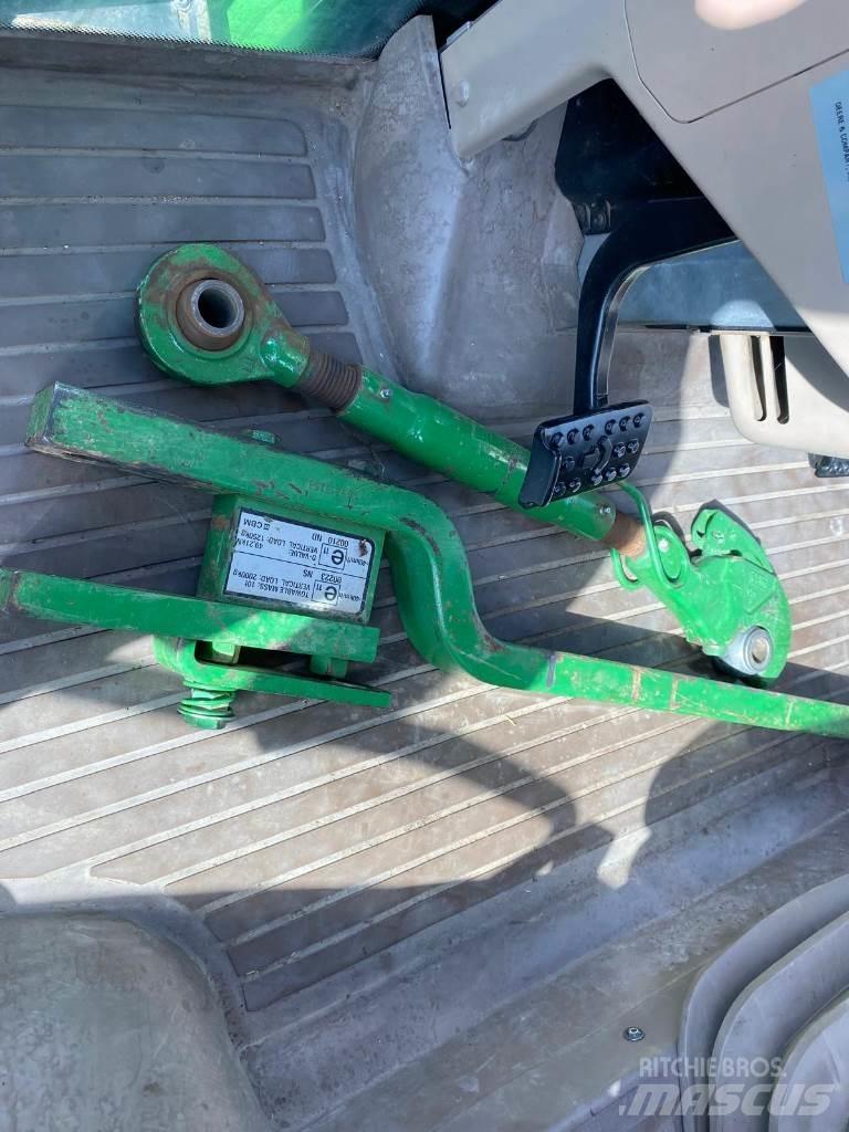 John Deere 6130 R Tractoren