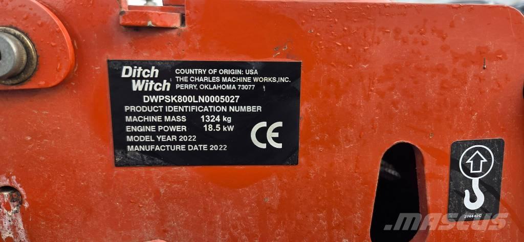 Ditch Witch SK 800 Miniladers