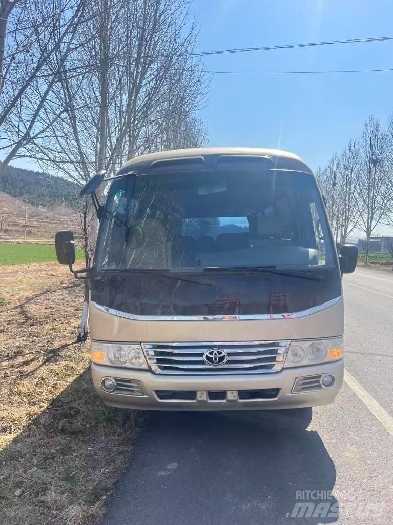 Toyota Coaster Intercitybussen