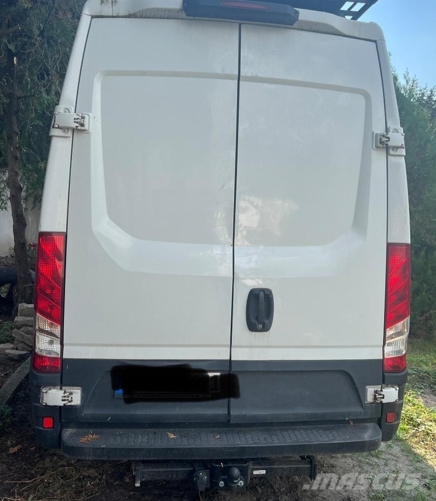 Iveco Daily 35S15 Gesloten bedrijfswagens