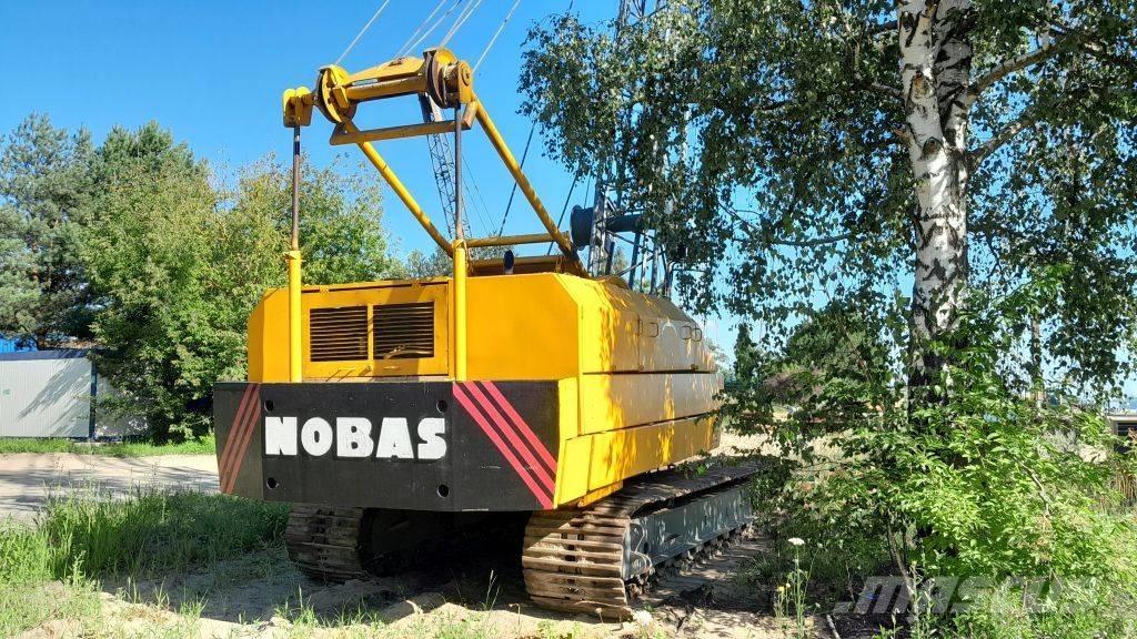 Nobas 1252-1 Rupsgraafmachines