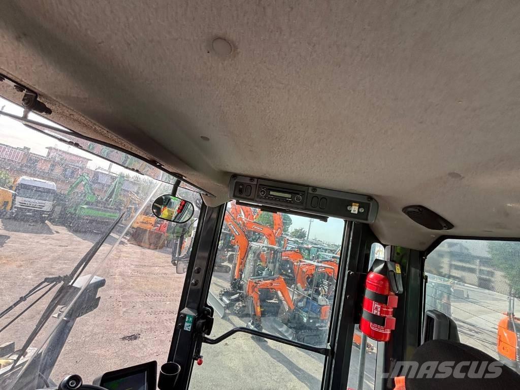 Hyundai HL 757-9 A Wielladers