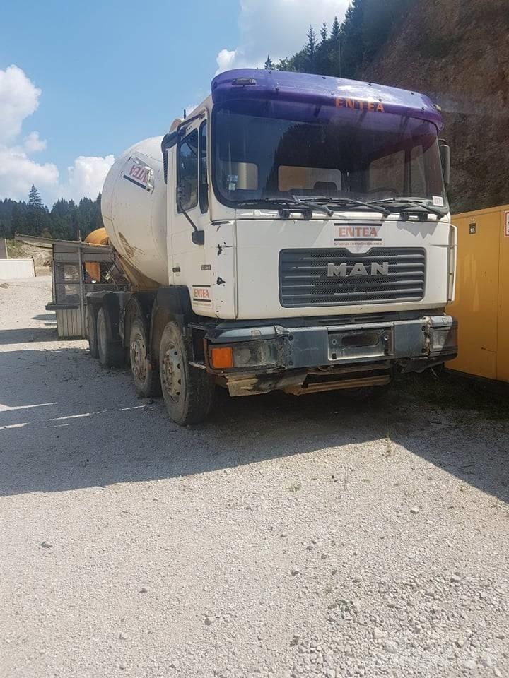 MAN T45 P X N 1 L Betonmolens