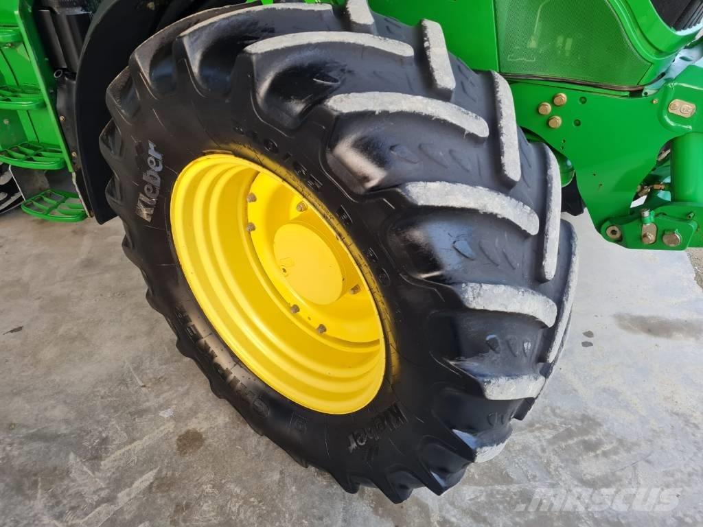 John Deere 6190 R Tractoren
