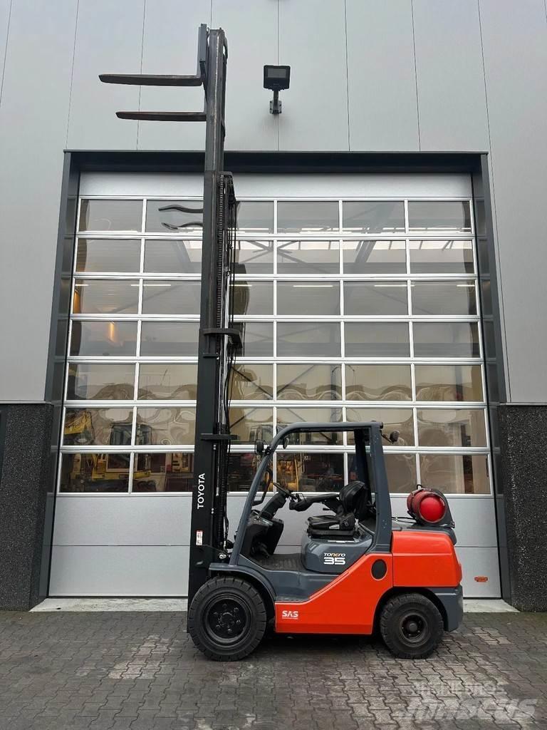 Toyota 8FGJF35 Heftrucks overige