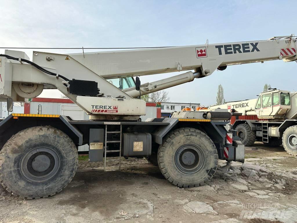 Terex A 600 Ruwterrein kranen