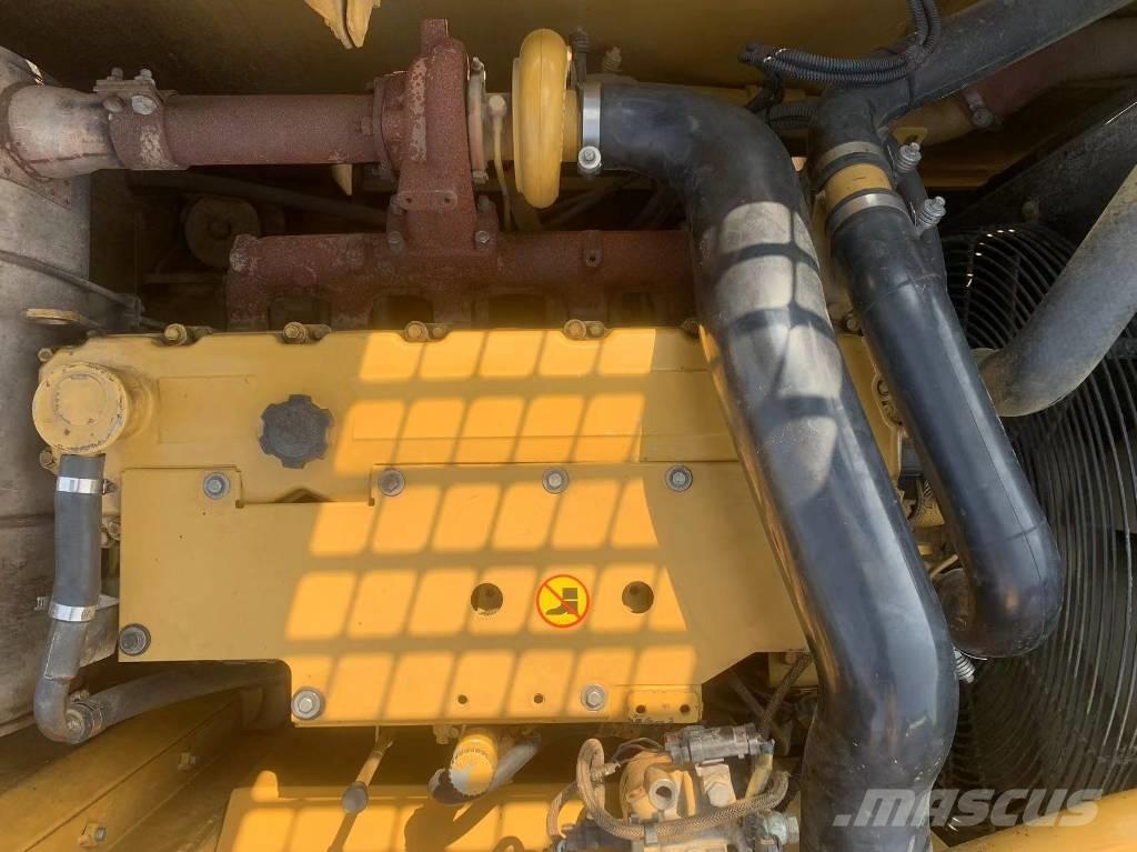CAT 323 D L Rupsgraafmachines