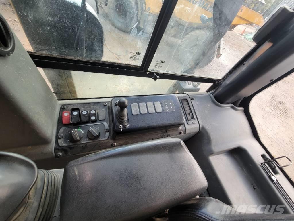 CAT D 6 K 2 LGP Rupsdozers