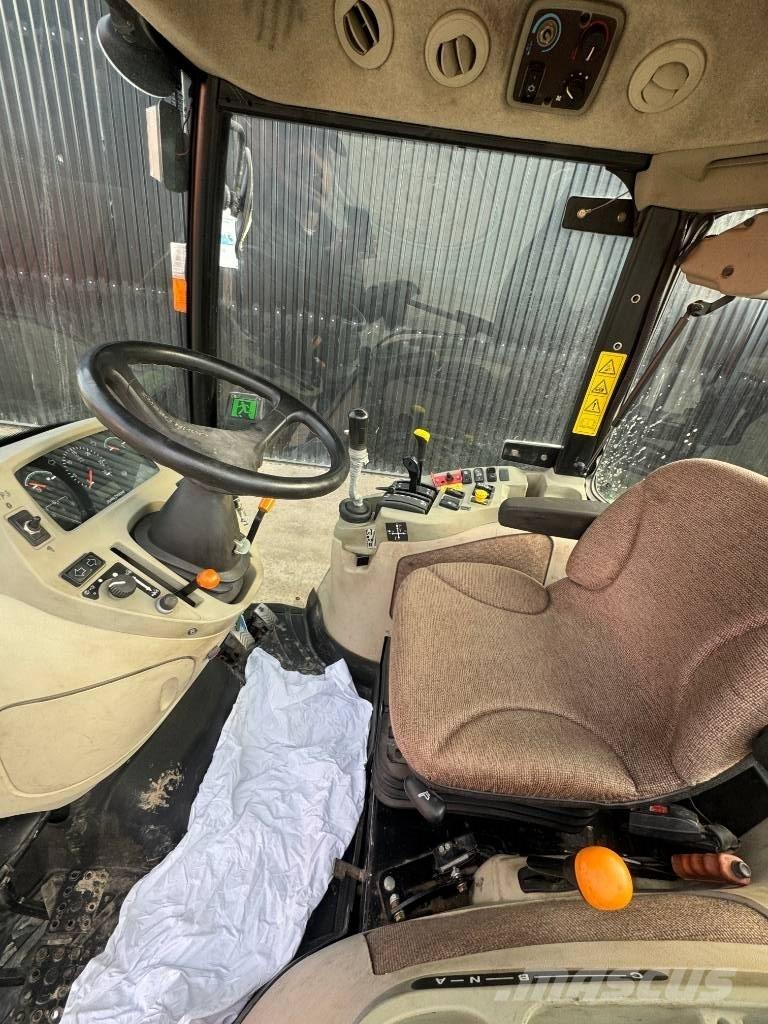 John Deere 3720 Compacttrekkers