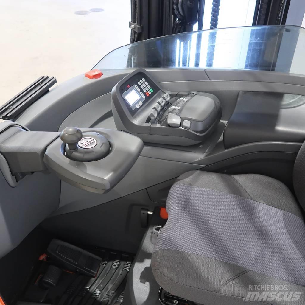 BT RRE200E Reachtruck voor hoog niveau