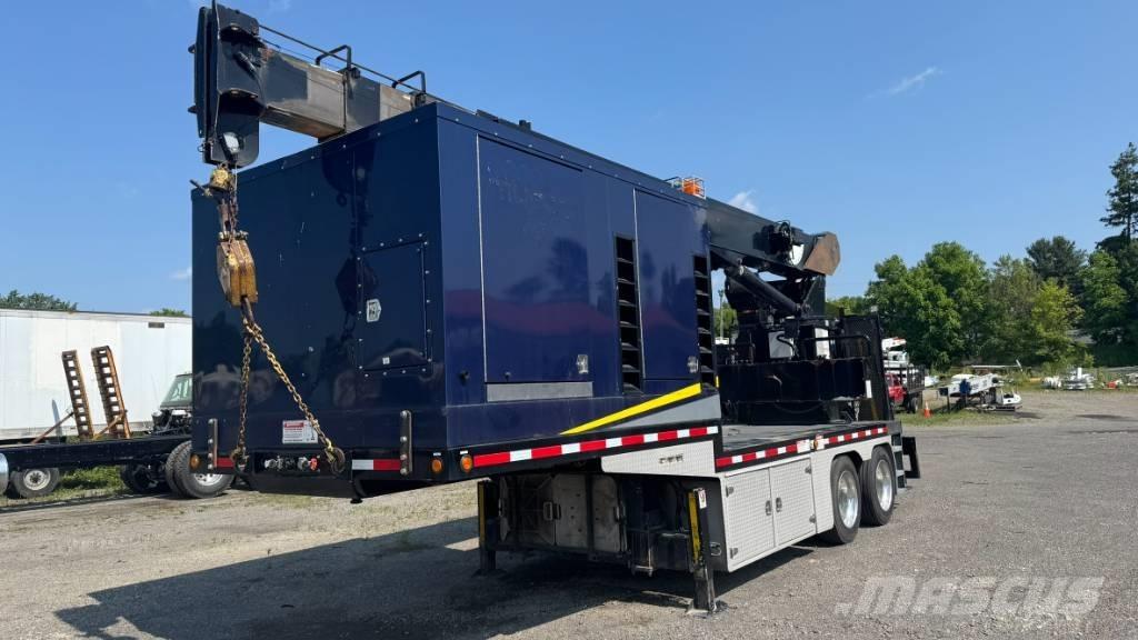 National 880C Vlakke laadvloer met kraan