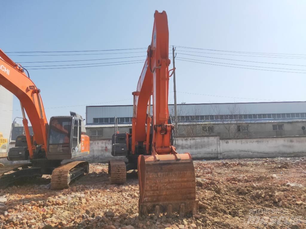 Hitachi ZX 240 Rupsgraafmachines