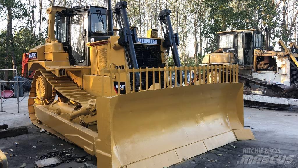 CAT D8R Rupsdozers