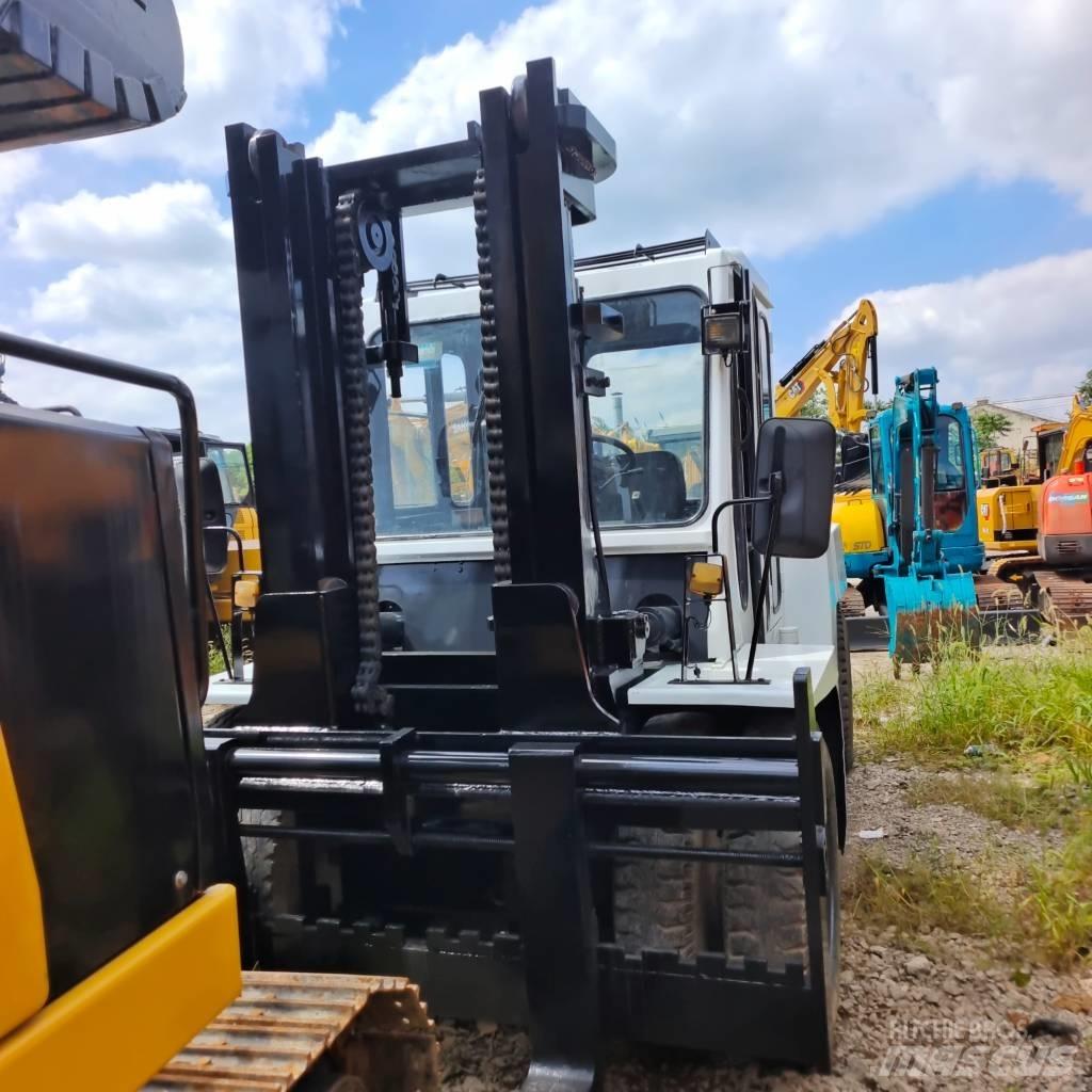 TCM FD100 Diesel heftrucks