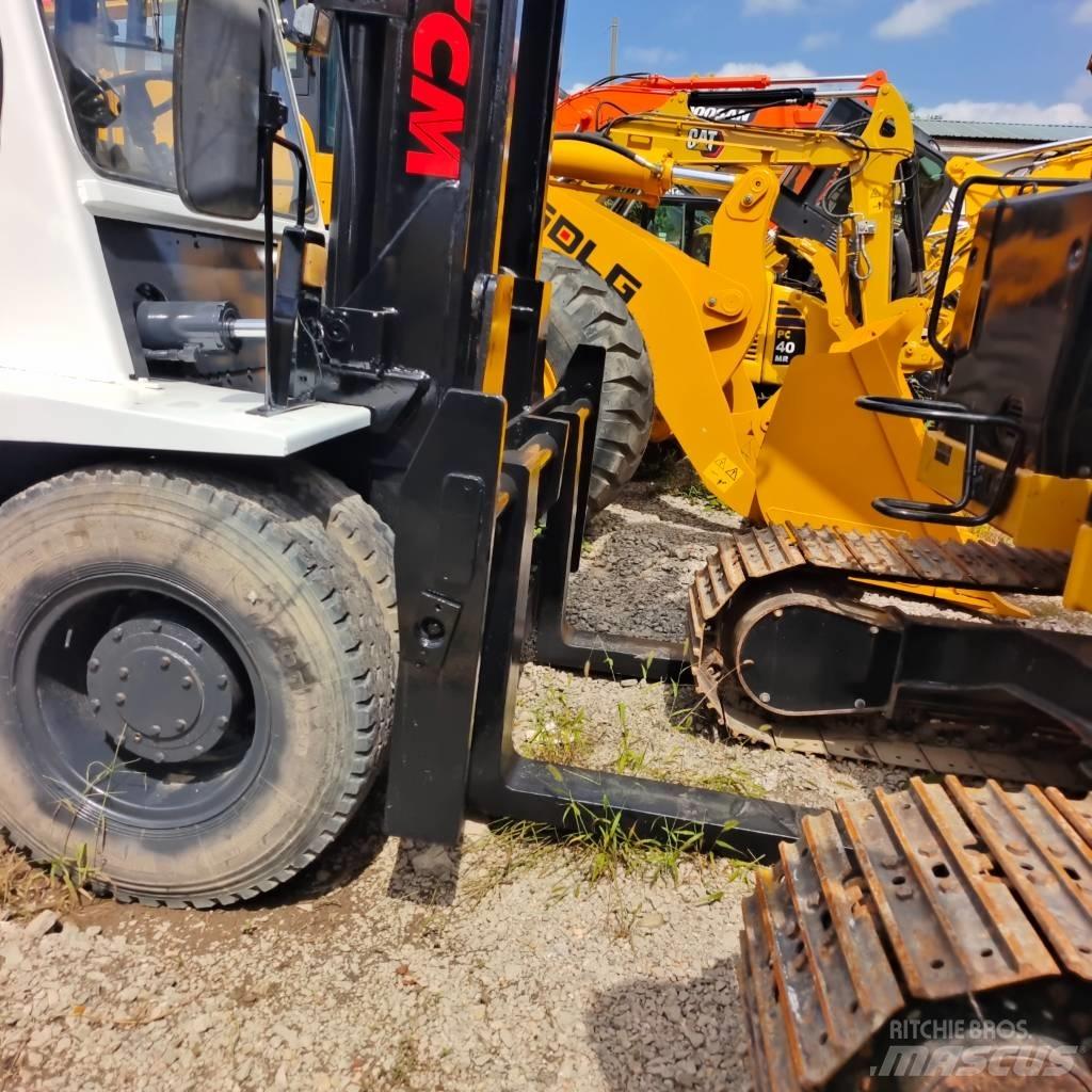TCM FD100 Diesel heftrucks