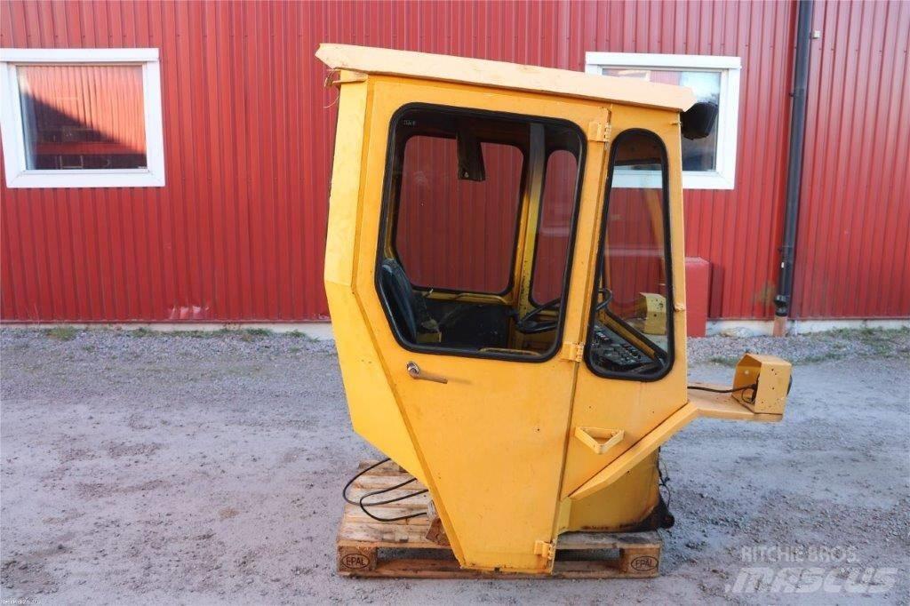 Lundberg 341 Cabine en interieur