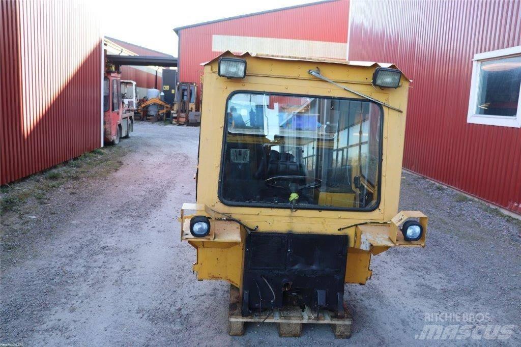 Lundberg 341 Cabine en interieur