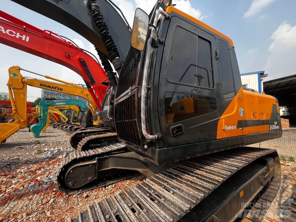 Hyundai HX 220 Rupsgraafmachines