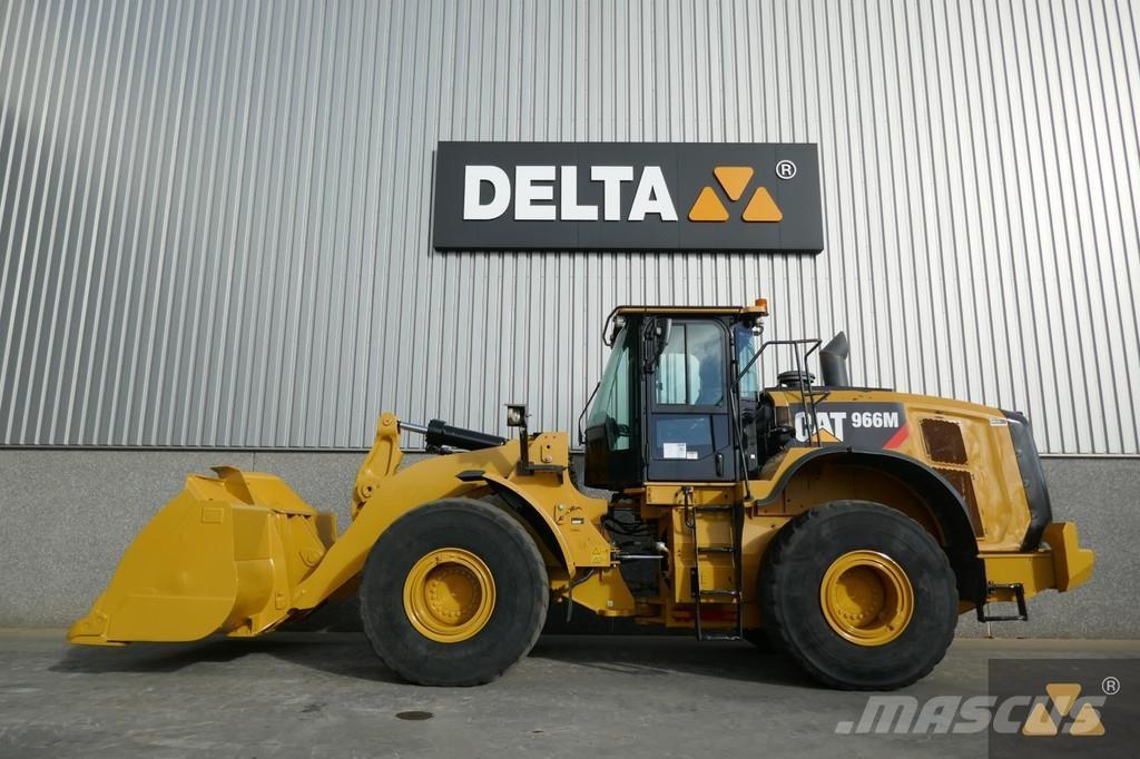 CAT 966M Wielladers