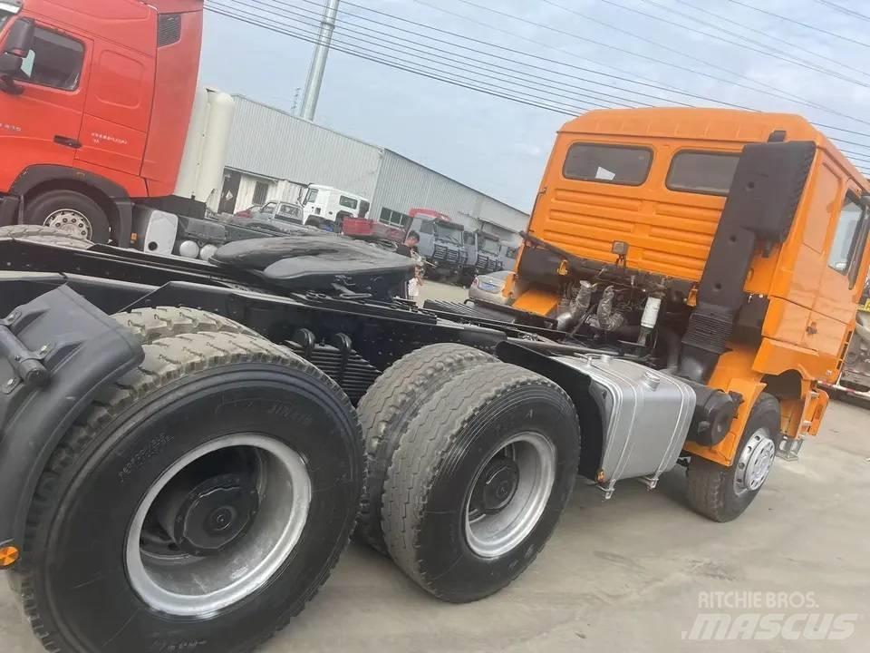 Shacman F3000 6X4 Trekkers