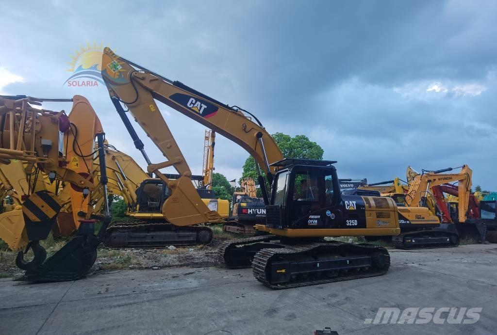 CAT 325 D Rupsgraafmachines