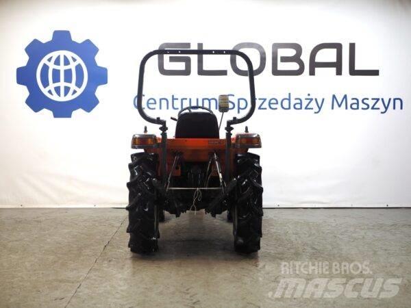 Hinomoto NX220 Compacttrekkers