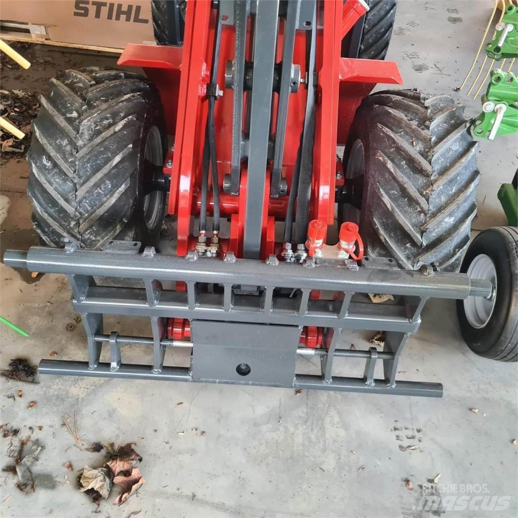 Schäffer 2028 SLT Miniladers