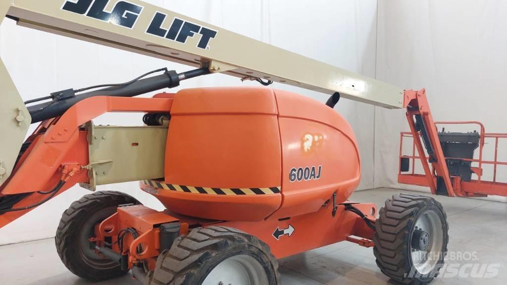 JLG 600 AJ Knikarmhoogwerkers