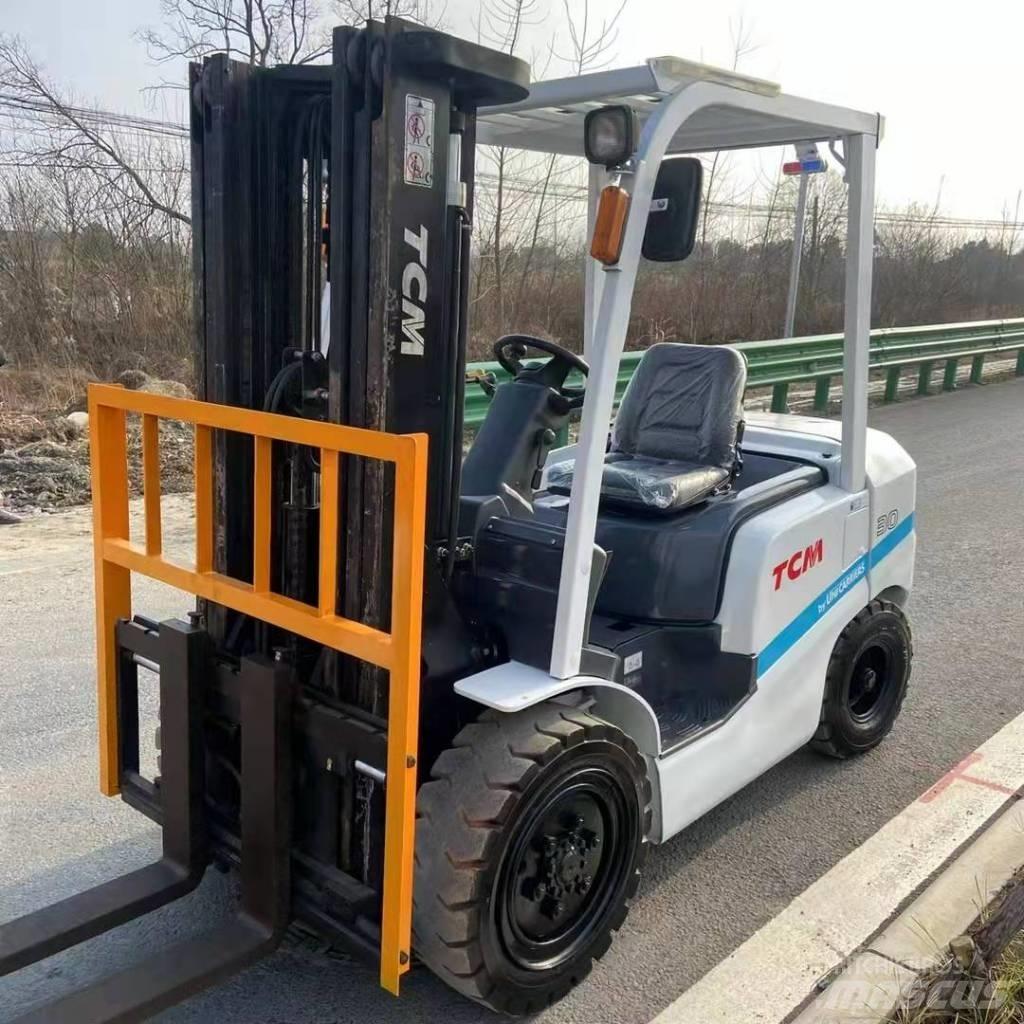 TCM FD30 Diesel heftrucks