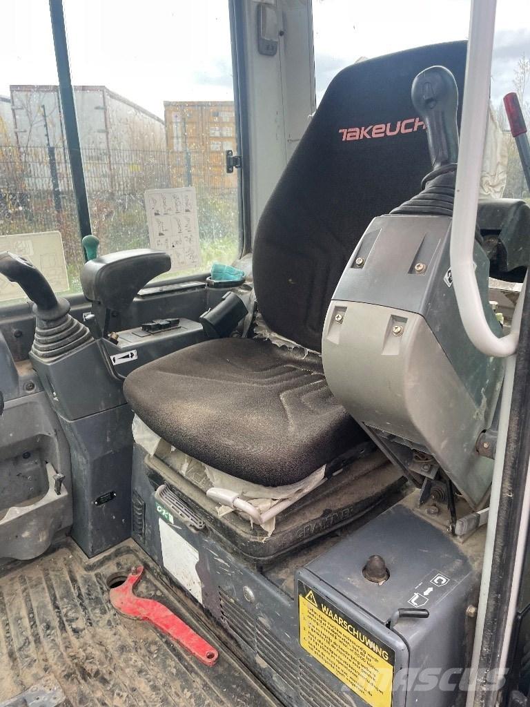 Takeuchi Tb235 Minigraafmachines < 7t