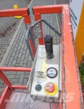 SkyJack SJ 12 Schaarhoogwerkers