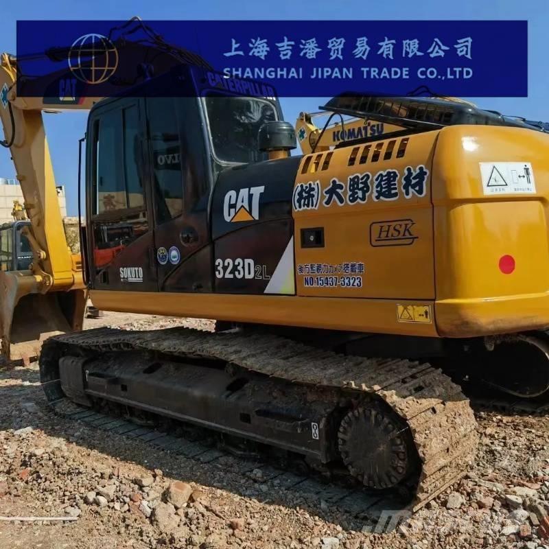 CAT 323 D Rupsgraafmachines