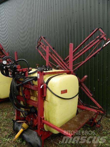 Hardi 800 Getrokken spuitmachines
