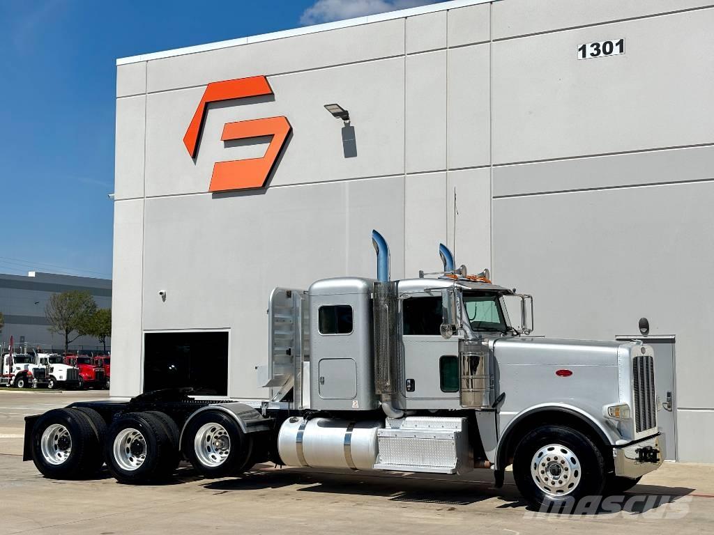 Peterbilt 388 Trekkers