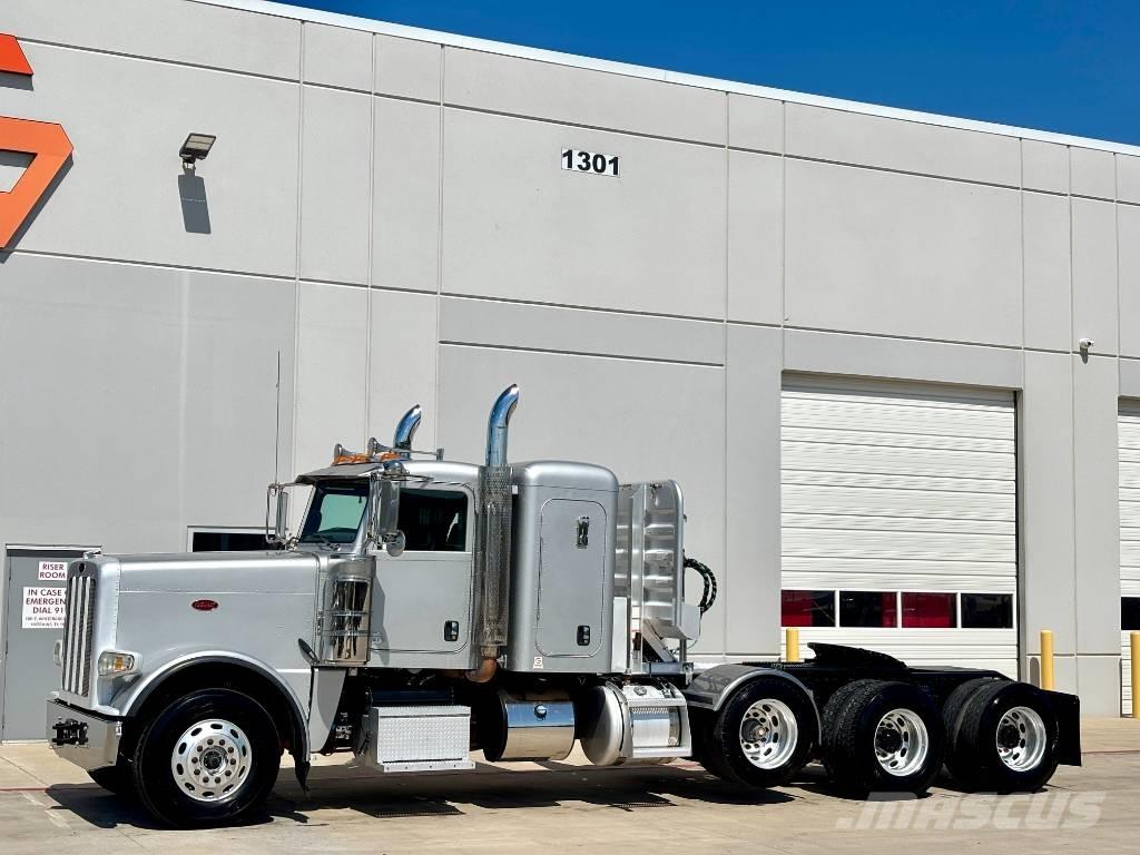 Peterbilt 388 Trekkers