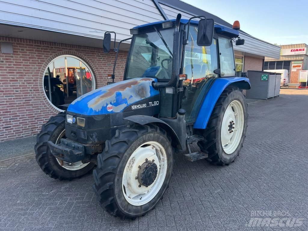 New Holland TL 90 Tractoren