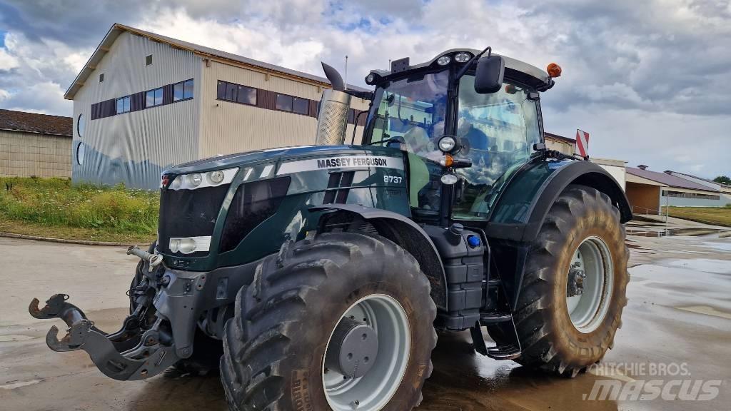 Massey Ferguson 8737 Tractoren